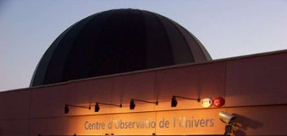 Fotografia de la entrada del parc astronòmic Fotografia de la entrada del parc astronòmic